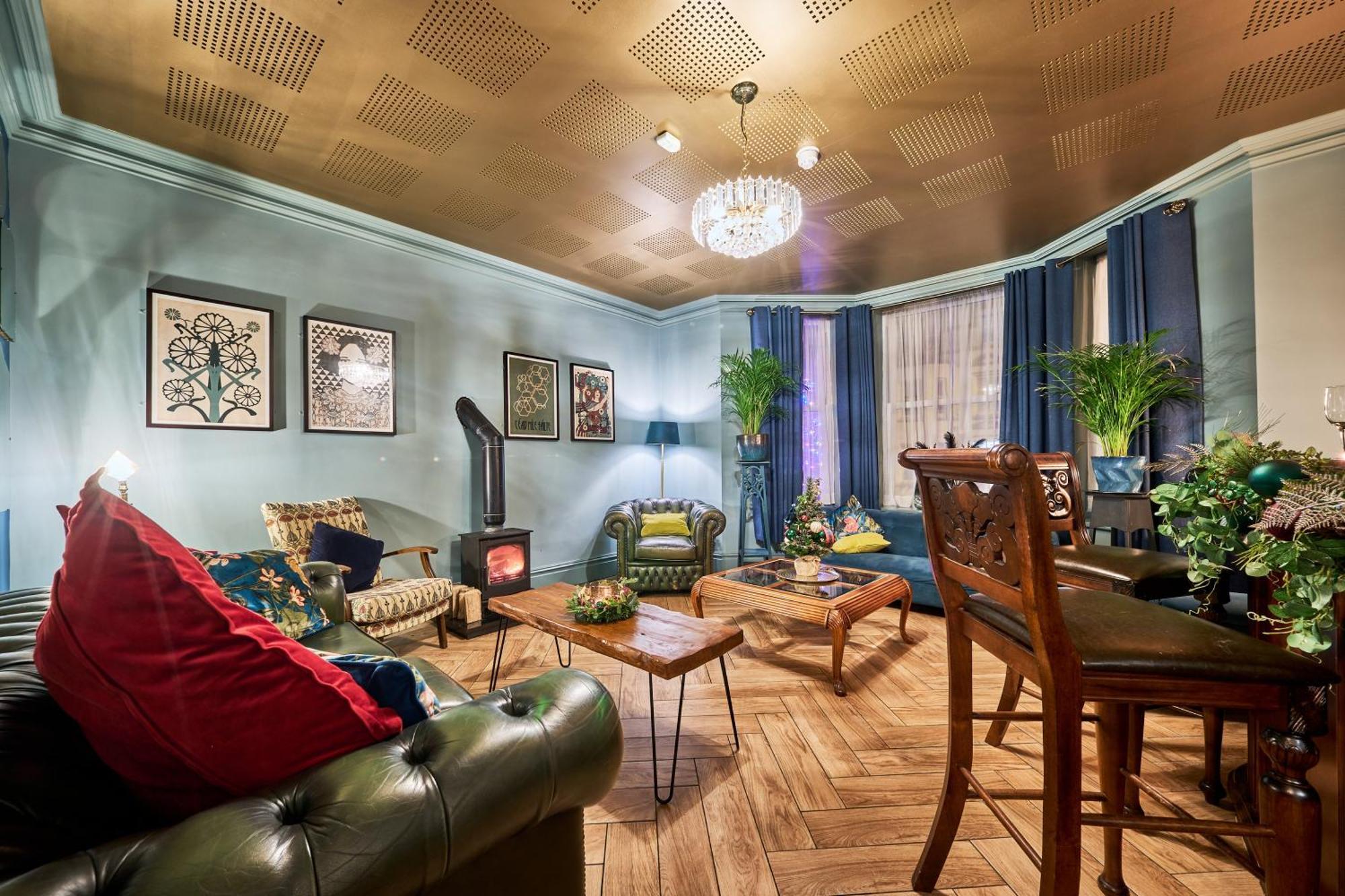 Art House Villa Лъндъндери Екстериор снимка